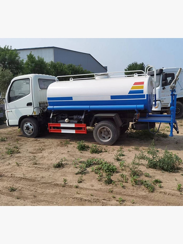 绿化洒水车